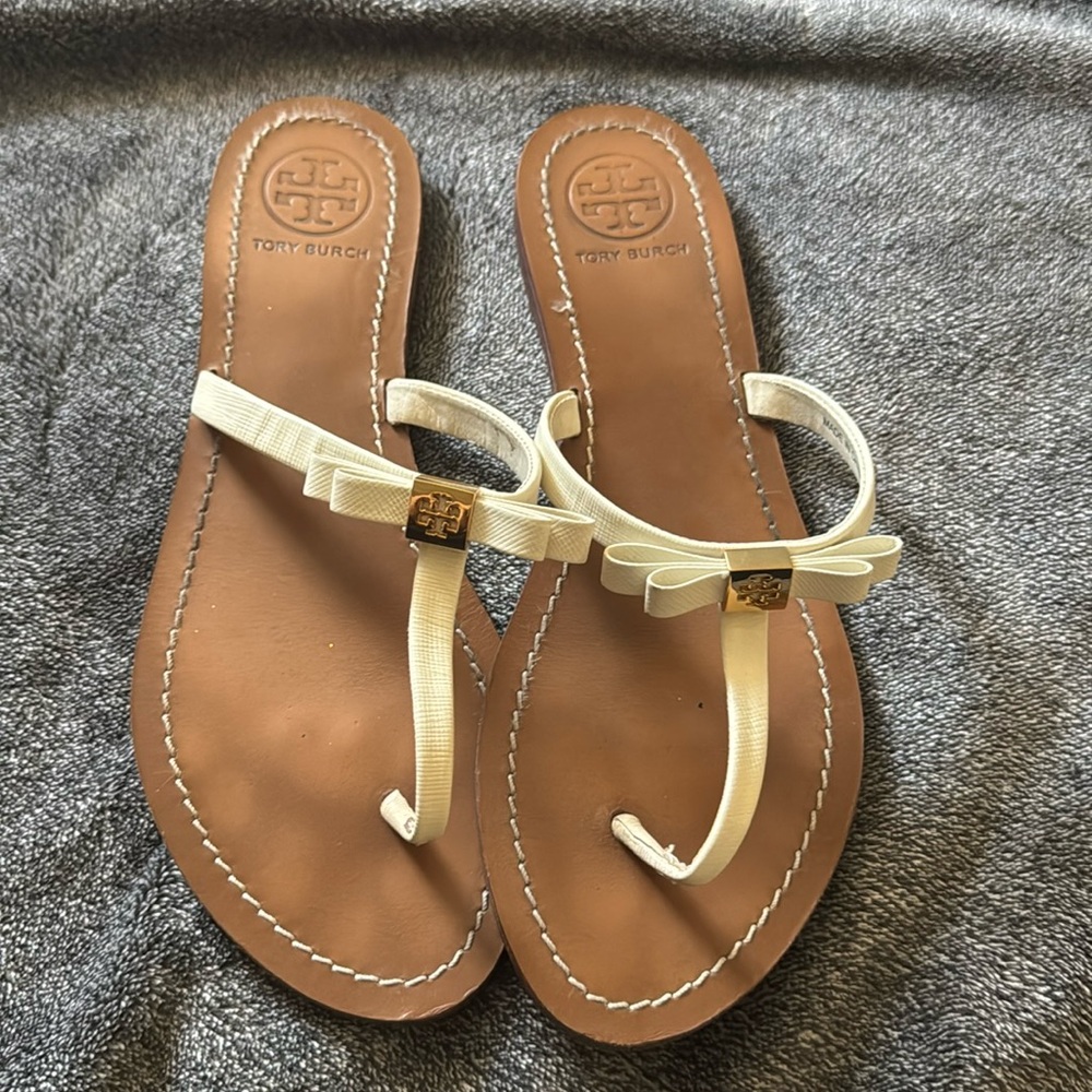 TORY BURCH SANDALS!!!! 🔥